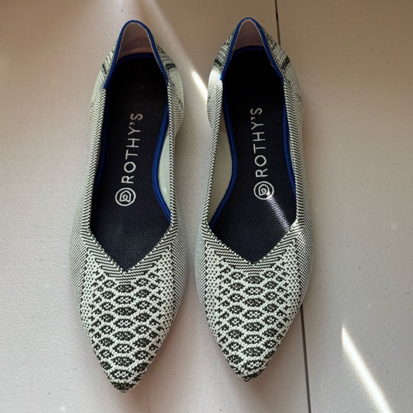 Rothys The Point Pistachio Python Green Snake Size 8.5 - Picture 2 of 9